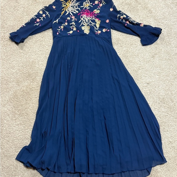 Size 19 ASOS Design Maternity Dress - Picture 2 of 7